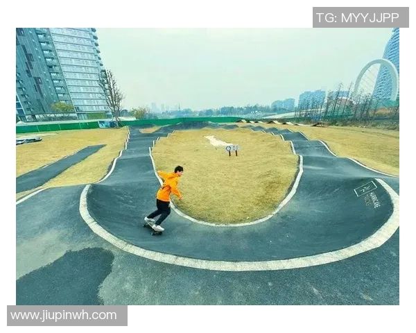 成都滑板队技术革新引发热议滑板文化新潮流的崛起与发展